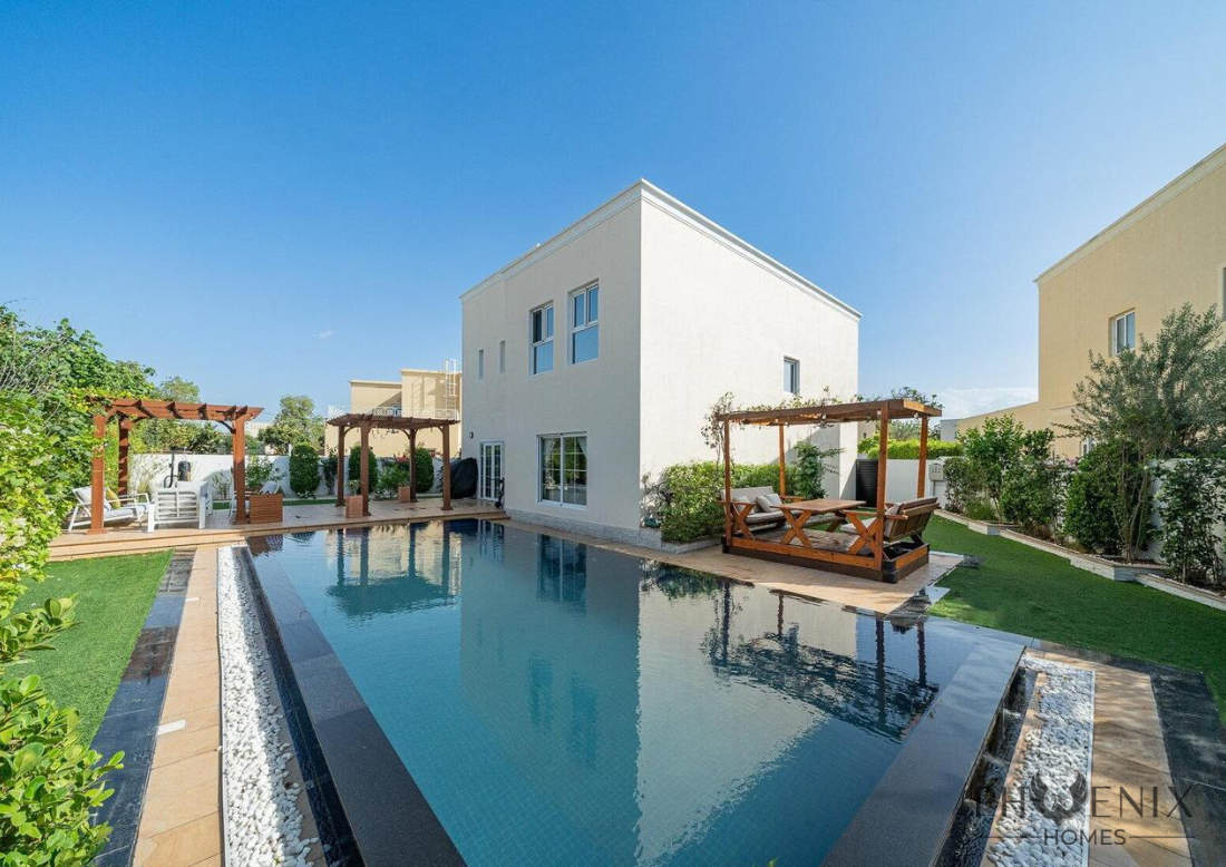 A villa and private pool in The Meadows